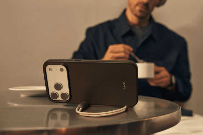 iPhone 17 lightweight cover